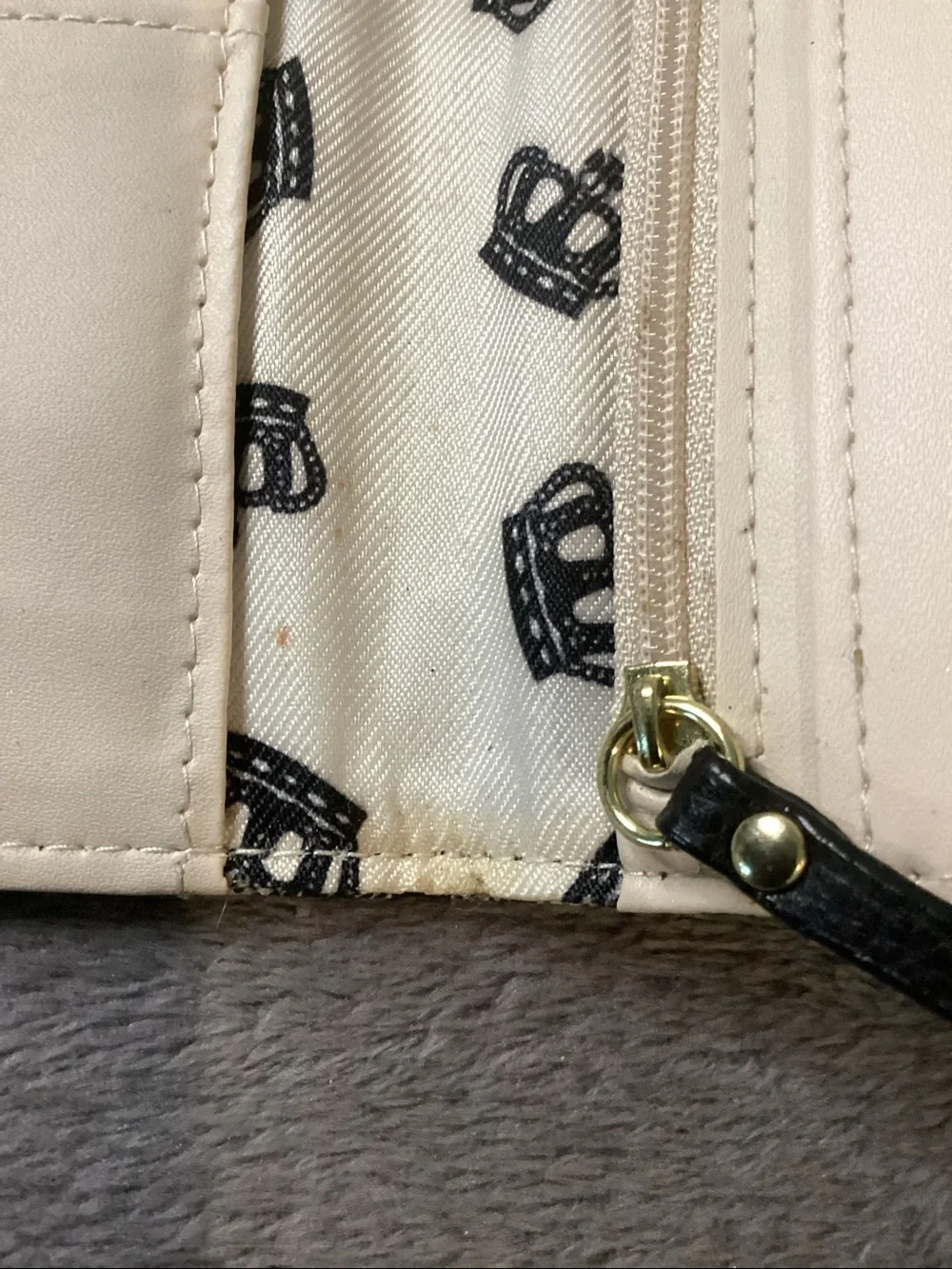Juicy Couture Black & Cream Logo Fold Wallet